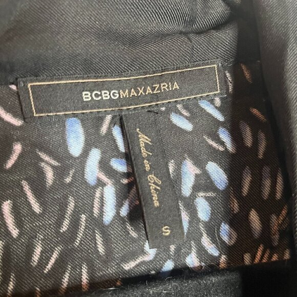 BCBG MaxAzria patterned layered kimono style dress - Picture 4 of 5